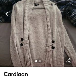 Cream cardigan with buttons